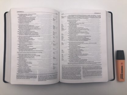 BIBLIA  NTV DE ESTUDIO DIARIO VIVIR - Image 7
