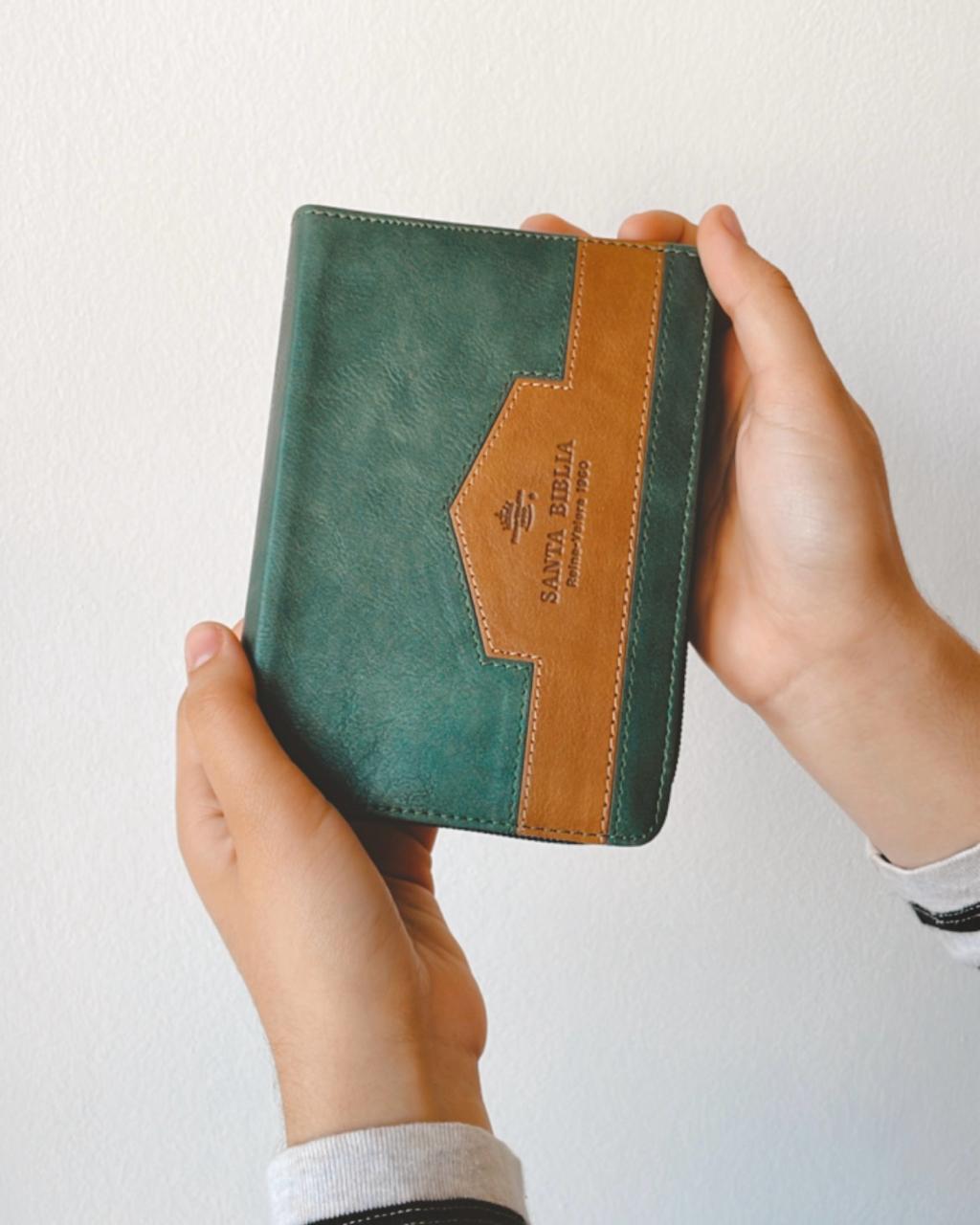 BIBLIA RV60 DE BOLSILLO CON CIERRE - Image 2