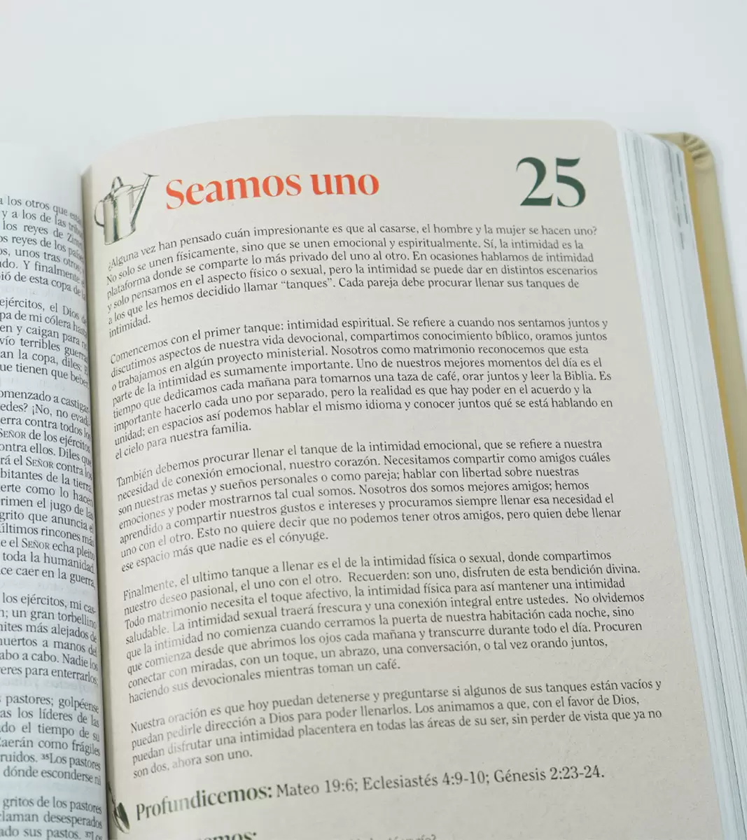BIBLIA E625 DEVOCIONAL MATRIMONIAL - Image 5