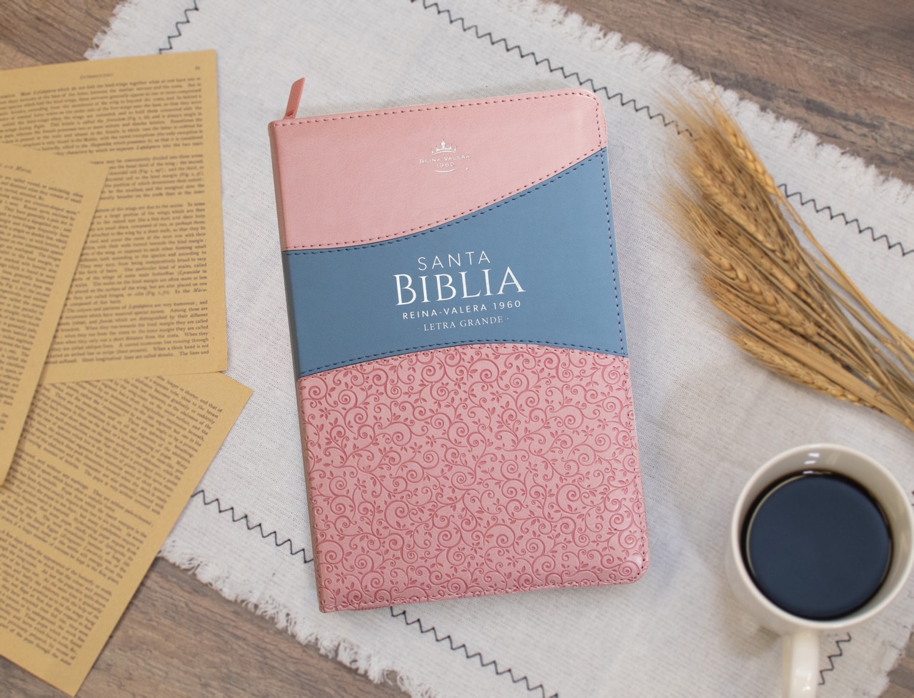 BIBLIA RV1960 LETRA GRANDE ROSA CON CIERRE - Image 2